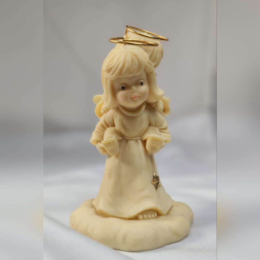 Studio Collection Heavenly Angels Sculpted Hand-Painted Figure